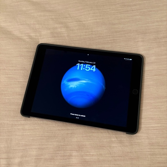 Apple Other - Apple iPad Pro 9.7” - Space Grey